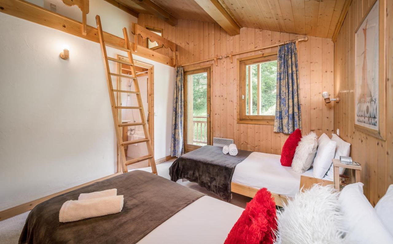 Chalet Himalaya , 10 Person Chalet With 5 Ensuite Bedrooms And Outdoor Jacuzzi In Meribel Centre Kültér fotó